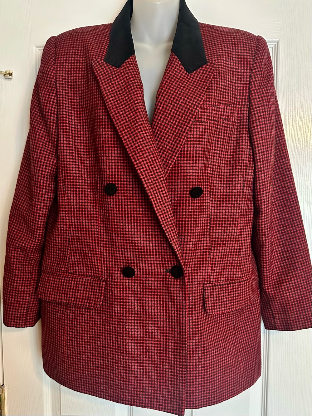 Vintage Amanda Smith Houndstooth Double-Breasted Blazer w/ Velvet Black Collar